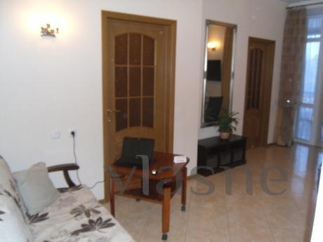 2 BR apartment with patio and parking, Sevastopol - apartment by the day