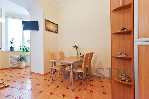 Rent an apartment in the center, Kyiv - apartment by the day