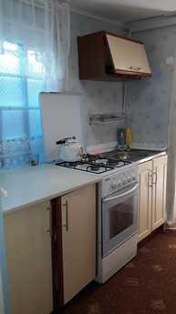 House 5 minutes from the sea, Odessa - apartment by the day