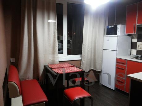 1-square luxury Saltovka, m 'Studen, Kharkiv - apartment by the day