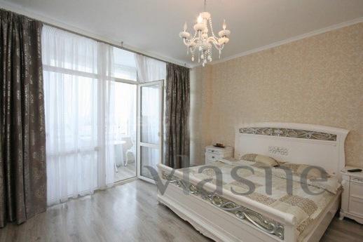 Spacious apartment in Arcadia, Odessa - apartment by the day