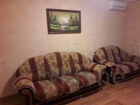 2-room metro station Demeevskaya 5 minut, Kyiv - apartment by the day