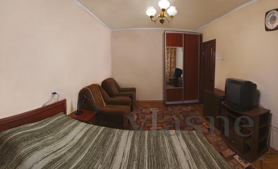 Apartment for rent on the street Toulous, Kyiv - apartment by the day