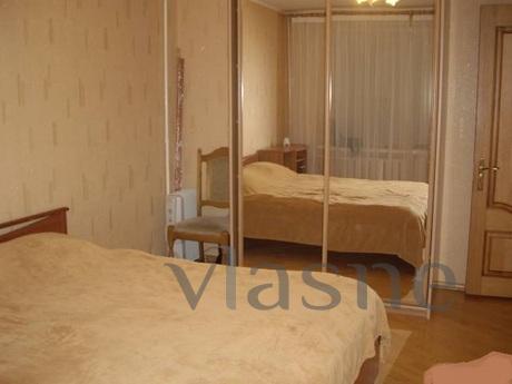 Varvara.Chistaya cozy apartment near metro.2 double bed, sof