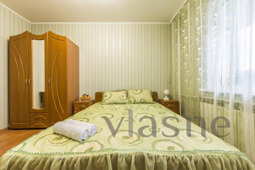 3-bedroom apartment near the metro stati, Kyiv - apartment by the day