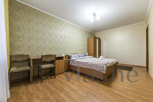 3-bedroom apartment near the metro stati, Kyiv - apartment by the day