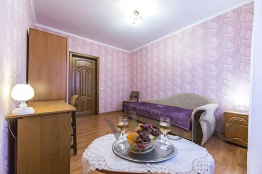 3-bedroom apartment near the metro stati, Kyiv - apartment by the day