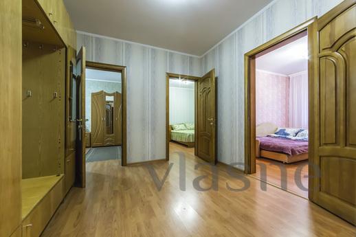 3-bedroom apartment near the metro stati, Kyiv - apartment by the day