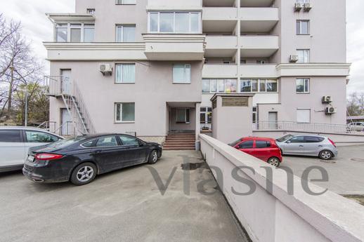 1-room apartment near the high-speed tra, Kyiv - apartment by the day