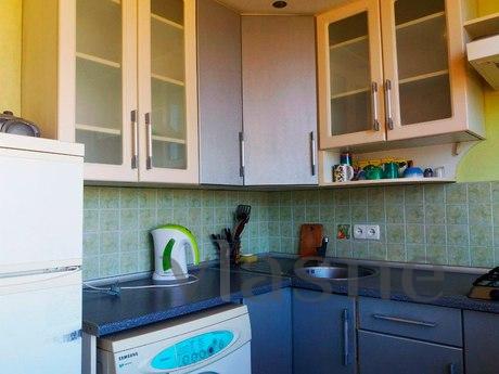 Rent daily, hourly 1 km. sq., Kharkiv - apartment by the day