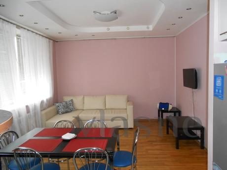 Beautiful apartment in the center, Saint Petersburg - apartment by the day