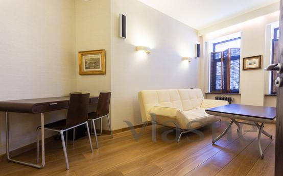 VIP apartments on Ostrovsky, Saint Petersburg - apartment by the day