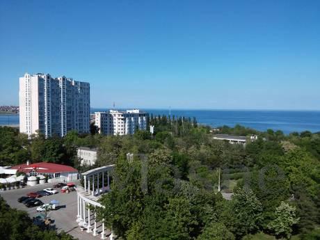 Сдам уютную 1 комнатную квартиру с нишей на Парковой с прекр