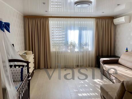 For your comfortable stay, I offer a sunny apartment 7 minut