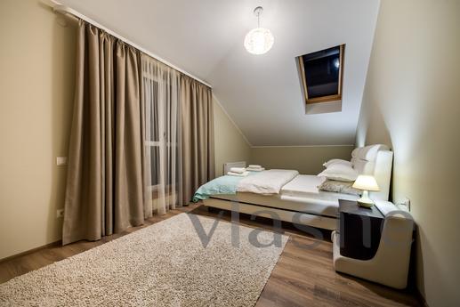 Belgian Two Bedroom Apartment, Lviv - apartment by the day