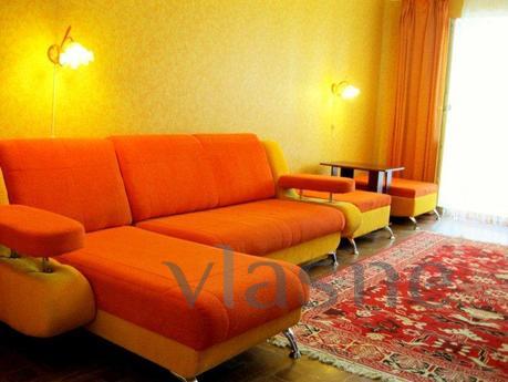 clean and comfortable a 1 room apartment in a brick house, a