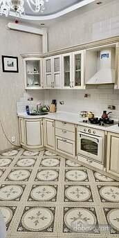 Apartments in the historic city center, Odessa - apartment by the day