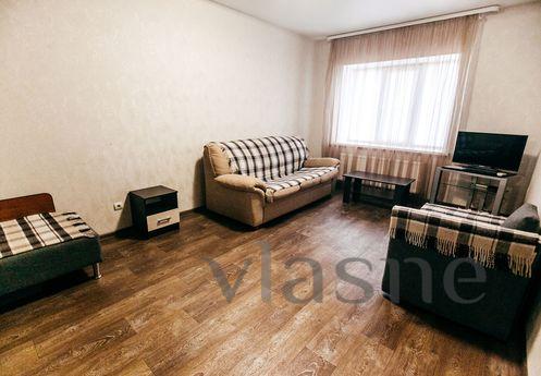 Spacious apartment with a good modern repair, filled with ho