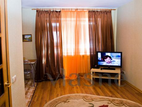 Cozy apartment in Volgograd, Volgograd - apartment by the day
