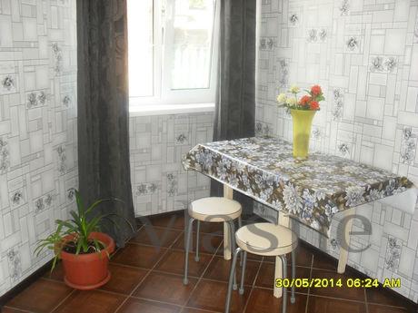 rent a studio apartment (OWNER), Saratov - apartment by the day