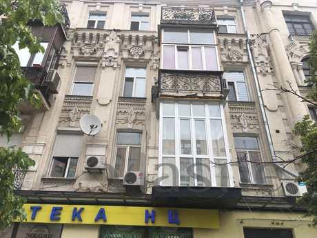 Renting an apartment in the center of th, Kyiv - apartment by the day