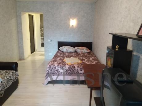 1 room apartment by the day POBEDA 96, Samara - apartment by the day