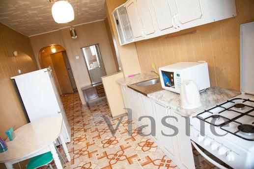 1 bedroom for days near the underground, Samara - apartment by the day