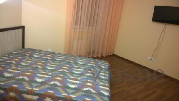 3 bedroom, day in Kuibyshev Square, Samara - apartment by the day