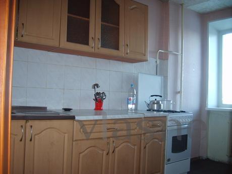 Great apartment near the park vacation!, Chelyabinsk - apartment by the day