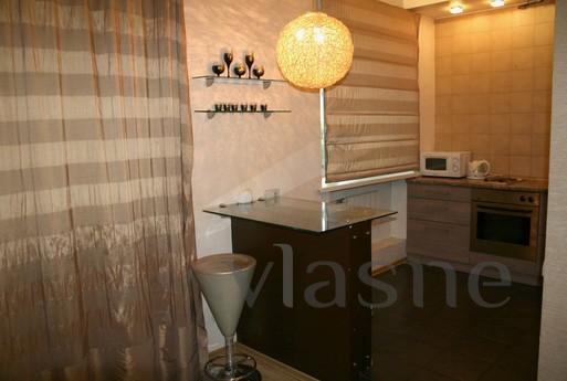 3-bedroom, Siberian Fair, Centre, Novosibirsk - apartment by the day
