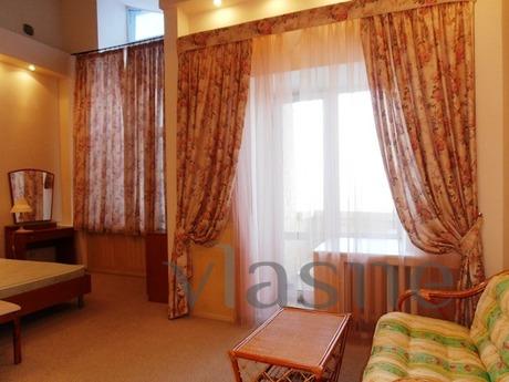 1 bedroom apartment in the city center. A good repair. Accom
