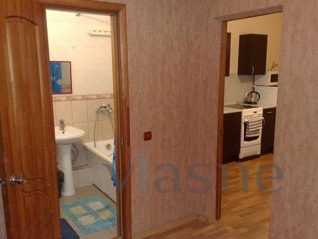 BUSINESS CLASS APARTMENT IN THE HEART OF, Yekaterinburg - apartment by the day