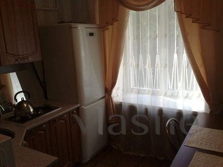 APARTMENT CLOSE TO THE CENTRE, Yekaterinburg - apartment by the day