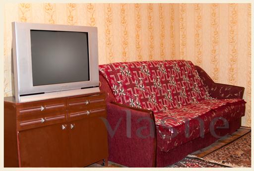 Rent 1st apartment a young couple on the, Voronezh - apartment by the day