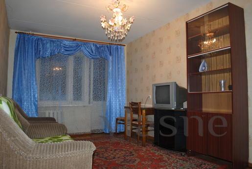 Cozy apartment in a minute from the transport and shopping c