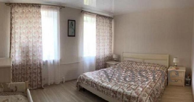Rent a 2-room apartment for daily rent 100 meters from the r