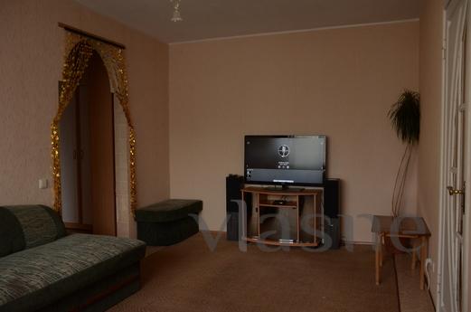 Rent my 3. room apartment, Chernomorsk (Illichivsk) - apartment by the day