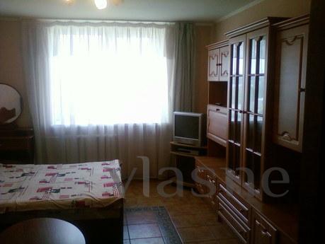 Rent one 3-bedroom apartment near the train station, st. Pav