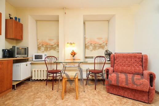 For tourists and business people, Saint Petersburg - apartment by the day