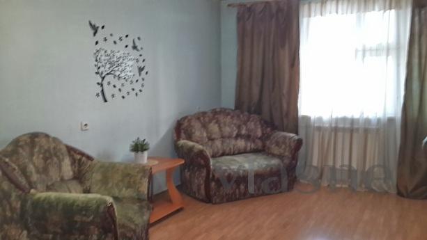 Cozy apartment sleeps 7, Novosibirsk - apartment by the day