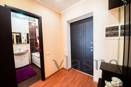 2-bedroom apartment in Vesenny Passage., Saratov - apartment by the day