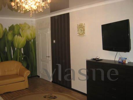 Rent a square. new renovated 100 m from, Odessa - apartment by the day