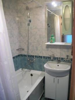 Excellent 2 bedroom apartment, Krasnoyarsk - apartment by the day