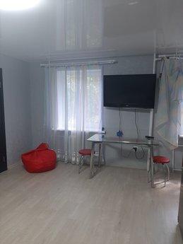 new luxury 2-room apartment, Krivoy Rog - apartment by the day