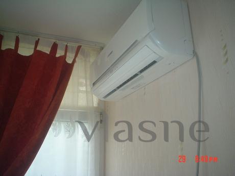 I hand-to a furnished apartment EVRO2012, Kyiv - apartment by the day