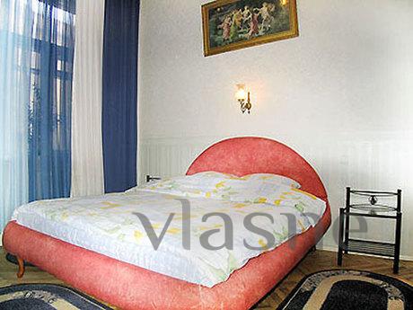 На Крещатике, 2 спальни + гостиная, Киев - квартира посуточно