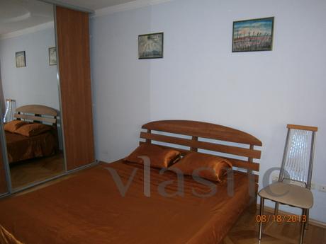 3 bedroom apartment in the Center, Rostov-on-Don - apartment by the day