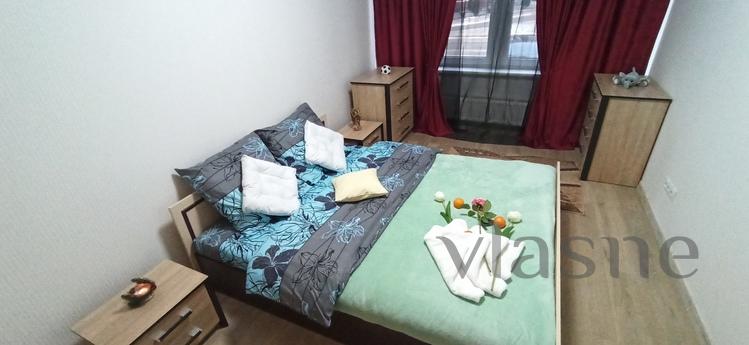 Nice warm apartment on the Prazhsky resi, Kyiv - apartment by the day