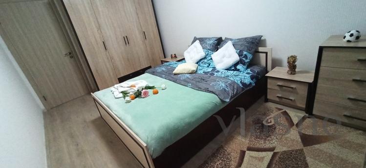 Nice warm apartment on the Prazhsky resi, Kyiv - apartment by the day
