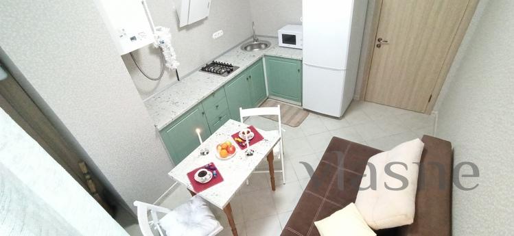 Nice warm apartment on the Prazhsky resi, Kyiv - apartment by the day